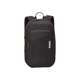 Sac à dos noir présenté chargé d’accessoires avec poche frontale ouverte et gourde rangée dans une poche latérale, sans marquage