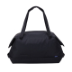 Sac de voyage vu de face avec doubles poignées et fermeture zippée, sans personnalisation visible sur la face avant. Sac de voyage vu de face avec doubles poignées et fermeture zippée, sans personnalisation visible sur la face avant.