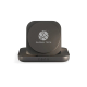 Chargeur magnétique de table de nuit présenté de face avec une personnalisation visible sur la surface de charge magnétique. Chargeur magnétique de table de nuit présenté de face avec une personnalisation visible sur la surface de charge magnétique.