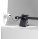 Batterie externe utilisée comme support pour recharger une montre connectée, reliée à une prise secteur. Batterie externe utilisée comme support pour recharger une montre connectée, reliée à une prise secteur.