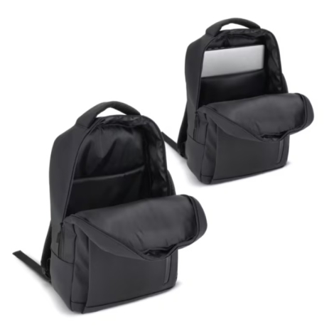 Sac à dos pour ordinateur portable ouvert montrant le compartiment principal vide et un compartiment intérieur accueillant un or