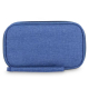 Face arrière de la pochette de rangement bleue en rPET, sans personnalisation visible. Face arrière de la pochette de rangement bleue en rPET, sans personnalisation visible.