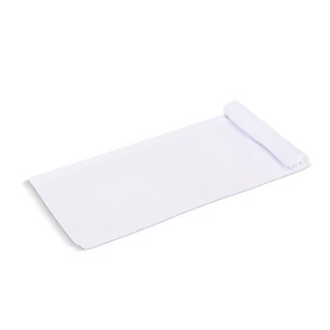 Serviette à séchage rapide présentée entièrement déployée, sans personnalisation visible sur la face imprimée.