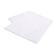 Serviette à séchage rapide partiellement pliée révélant les deux faces du tissu. Serviette à séchage rapide partiellement pliée révélant les deux faces du tissu.