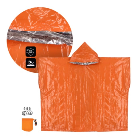 Poncho thermique entièrement déplié mettant en évidence sa forme et sa capuche.