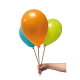 Trois ballons gonflables orange, bleu et vert, montés sur des tiges en carton et tenus ensemble dans une main, sans personnalisa