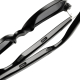 Détail de l'intérieur des branches des lunettes montrant les connecteurs de charge USB-C et les commandes intégrées.