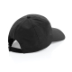 Vue arrière de trois quarts d’une casquette noire montrant les coutures des panneaux, les œillets d’aération, l’ouverture arrièr