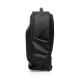 Vue de profil du sac à dos noir, montrant son épaisseur, une poche latérale et une roulette à la base. Vue de profil du sac à dos noir, montrant son épaisseur, une poche latérale et une roulette à la base.