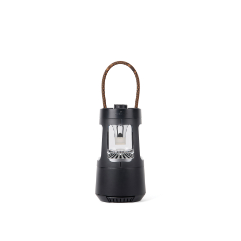 Face avant de la lanterne de camping avec poignée de suspension relevée, éclairage éteint et sans marquage visible.