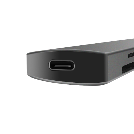 Vue rapprochée du port USB-C.