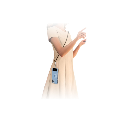 Smartphone porté en bandoulière avec la lanière.