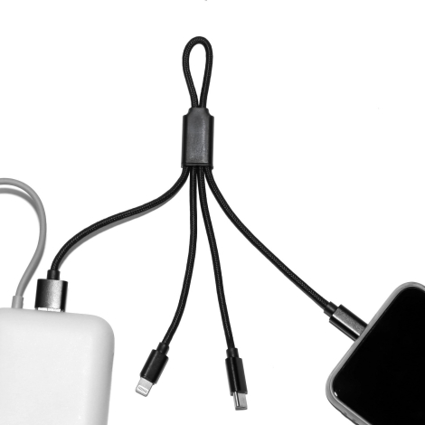 Câble connecté à un smartphone.