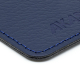 Matière grainée, coutures et personnalisation. Matière grainée, coutures et personnalisation.