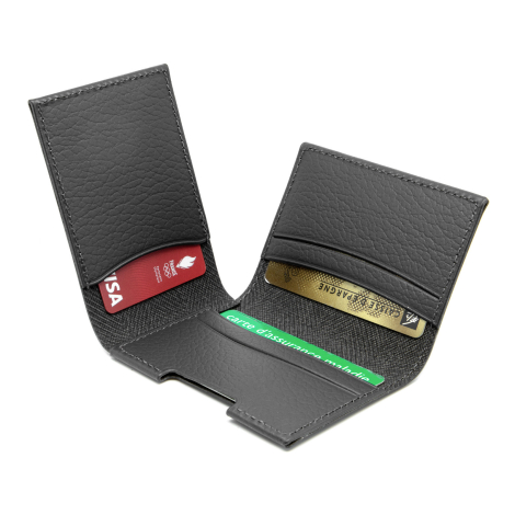 Porte-cartes ouvert avec compartiments garnis.