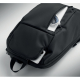 Le sac à dos est ouvert à plat sur toute sa hauteur, laissant apparaître plusieurs compartiments intérieurs, avec une paire de l