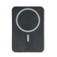 Vue de face d’une batterie externe noire rectangulaire aux angles arrondis, avec cercle et repère vertical gris indiquant la zon