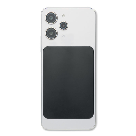 Vue arrière d’un smartphone blanc avec batterie externe noire rectangulaire fixée sur la partie inférieure de l’appareil.