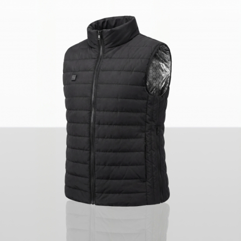 Vue de trois quarts d'un gilet chauffant noir sans manches, présentant son matelassage horizontal, son col montant zippé, une po