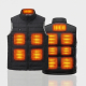 Présentation de face et de dos du gilet chauffant noir sans manches, avec représentation lumineuse orange des zones chauffantes Présentation de face et de dos du gilet chauffant noir sans manches, avec représentation lumineuse orange des zones chauffantes