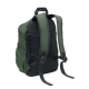 Sac à dos vert présenté de trois quarts arrière, avec dos en filet noir rembourré, bretelles réglables, poche latérale élastiqué Sac à dos vert présenté de trois quarts arrière, avec dos en filet noir rembourré, bretelles réglables, poche latérale élastiqué