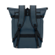 Vue arrière d'un sac à dos bleu foncé avec deux bretelles rembourrées réglables, une poche zippée horizontale dans la partie hau Vue arrière d'un sac à dos bleu foncé avec deux bretelles rembourrées réglables, une poche zippée horizontale dans la partie hau