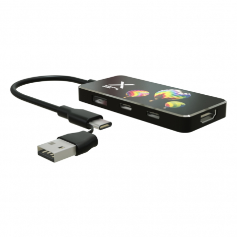 Vue rapprochée d'un hub USB noir avec impression couleur sur le dessus, ports USB-A et USB-C sur les côtés et câble de connexion