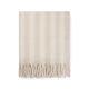 Couverture beige clair et écru soigneusement pliée en rectangle, présentant une alternance de larges rayures verticales aux nuan Couverture beige clair et écru soigneusement pliée en rectangle, présentant une alternance de larges rayures verticales aux nuan